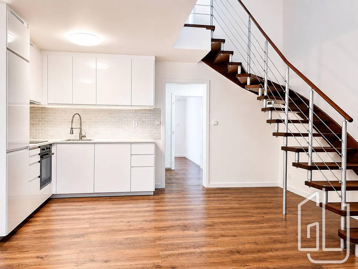 Pronájem bytu 3+kk 76 m²