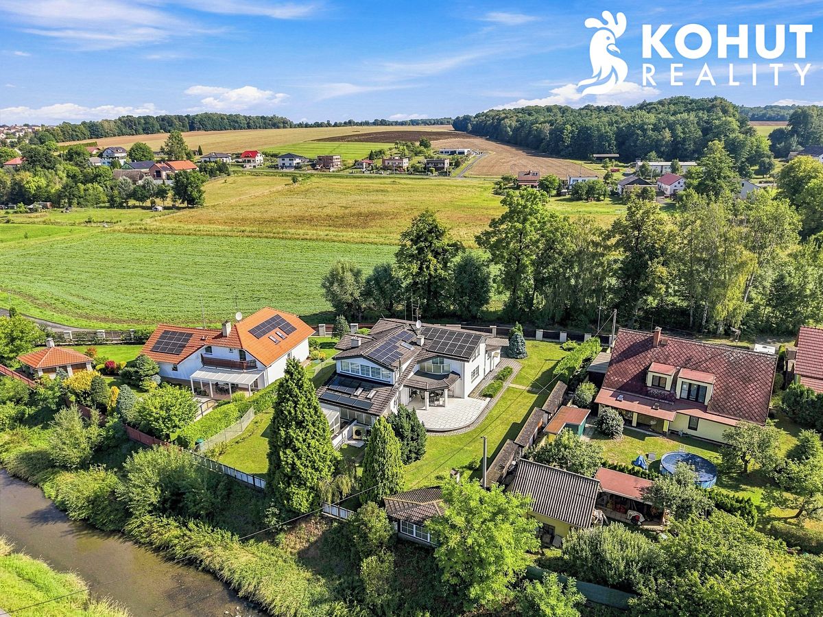 Prodej rodinného domu 285 m², pozemek 1404 m² – fotografie 4