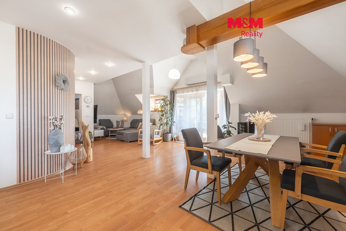 Prodej bytu 4+kk 180 m²