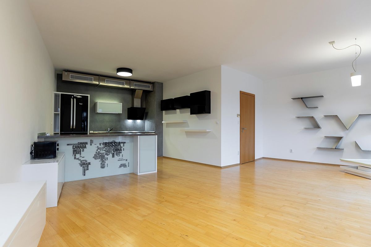 Pronájem bytu 3+kk 100 m²
