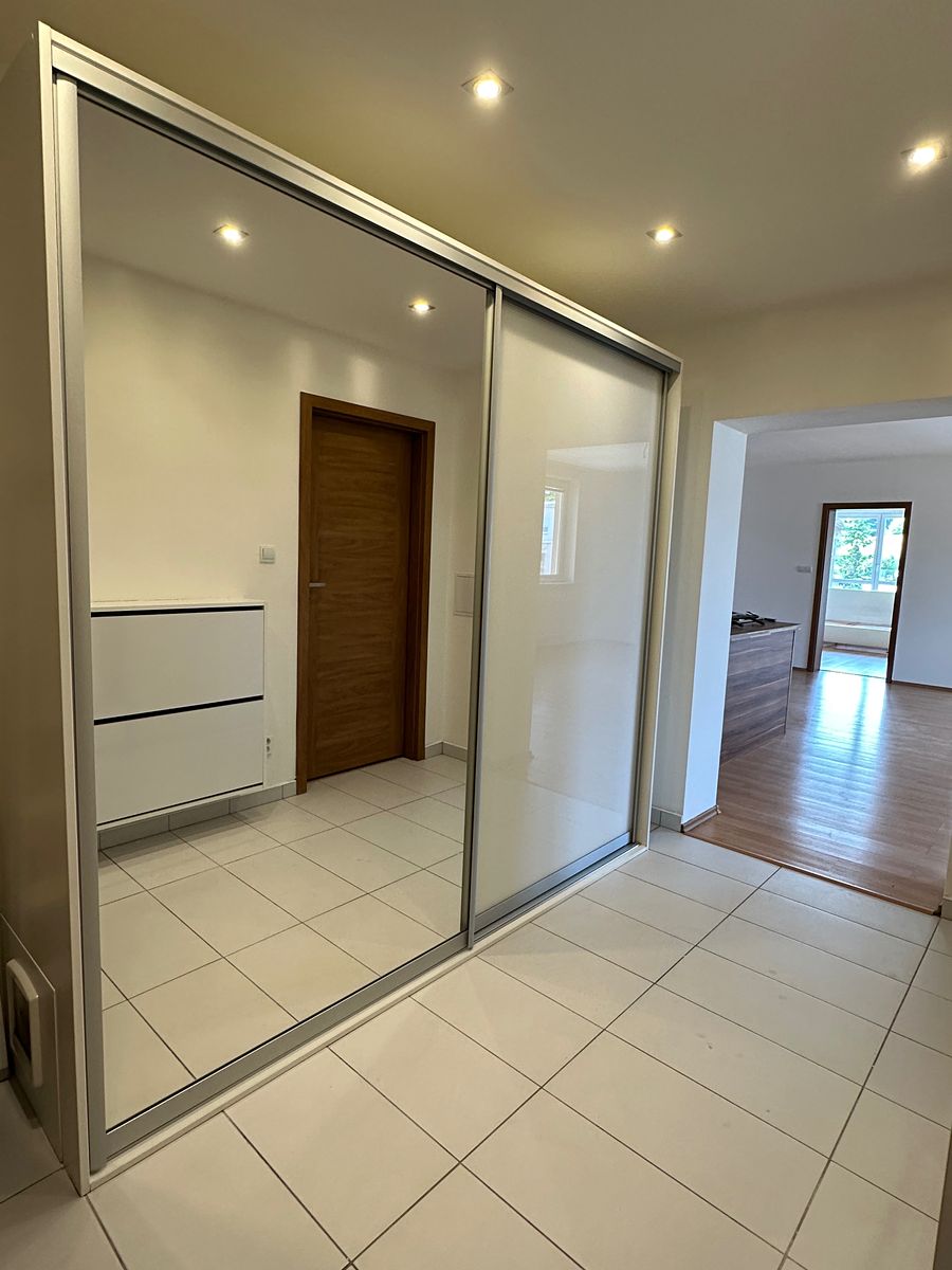Pronájem bytu 3+kk 114 m²