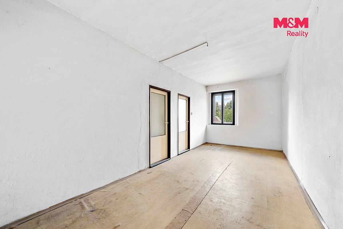 Prodej rodinného domu 245 m², pozemek 693 m² – fotografie 5