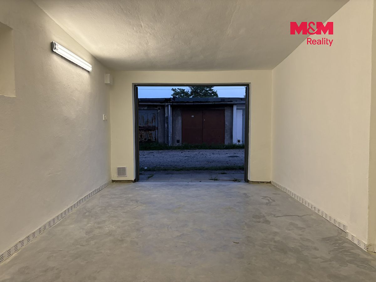 Pronájem garáže 24 m² – fotografie 2