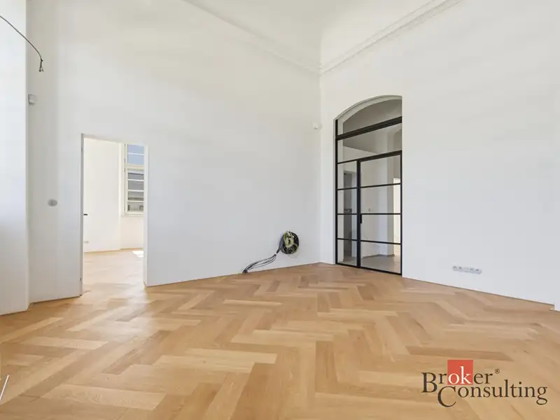 Prodej bytu 3+kk 109 m², Jince – náhled fotky 2