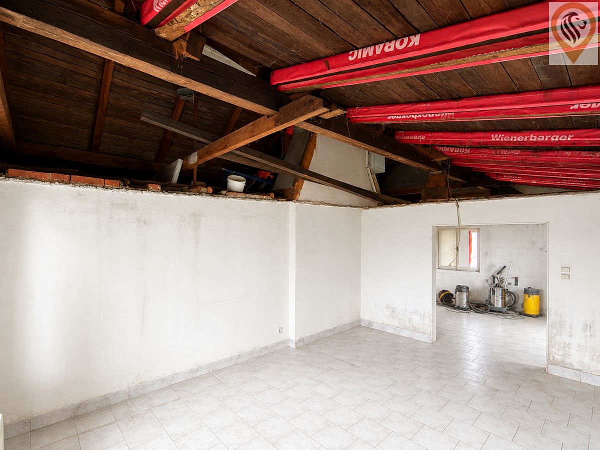 Prodej rodinného domu 250 m², pozemek 721 m² – fotografie 5