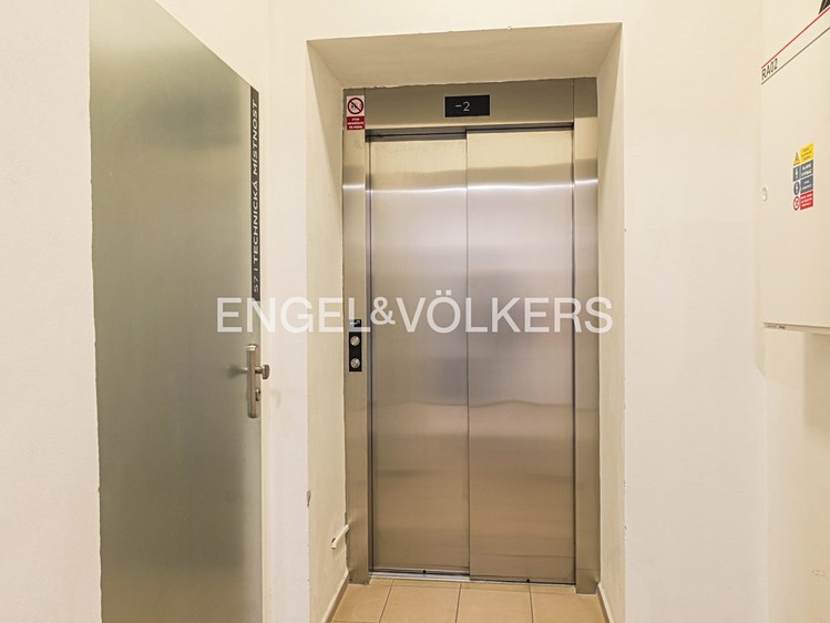 Pronájem komerčního prostoru, 77 m² (4 z 5)