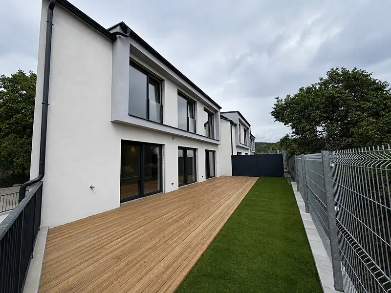 Prodej rodinného domu 146 m², pozemek 203 m², Svinošice – náhled fotky 1
