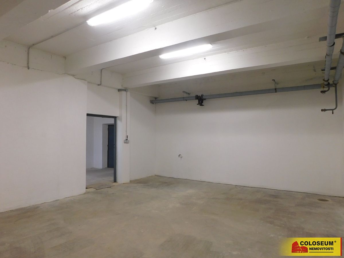 Pronájem skladového prostoru 166 m² – fotografie 2
