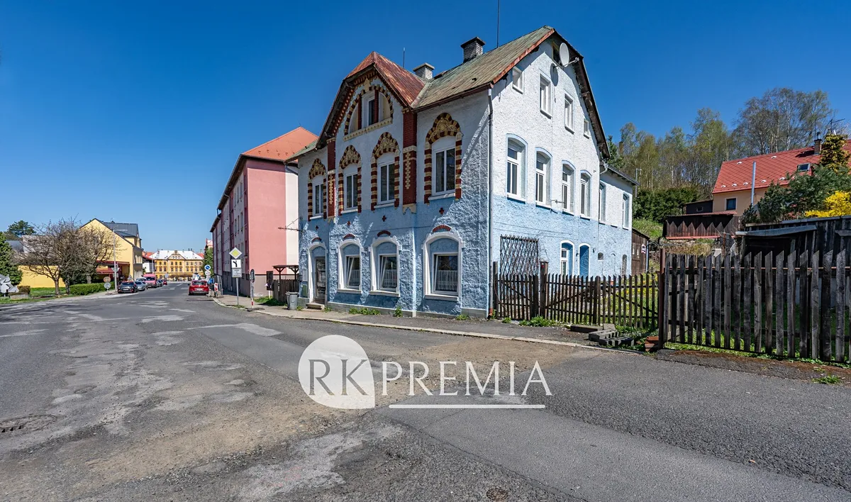Prodej vícegeneračního domu 430 m², pozemek 460 m²