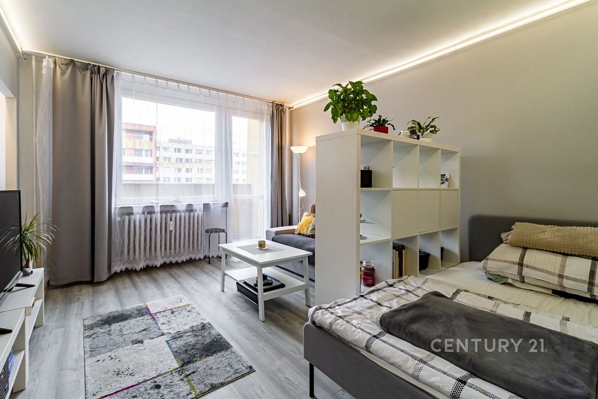 Pronájem bytu 1+kk 32 m²