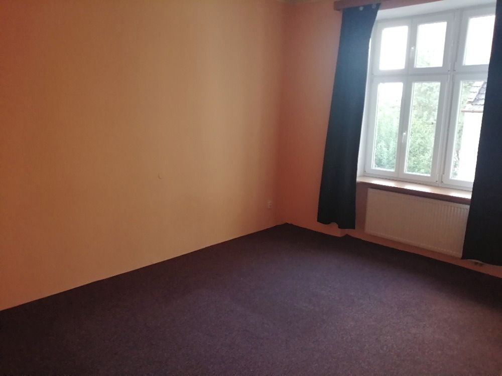 Pronájem bytu 2+1 85 m² – fotografie 3