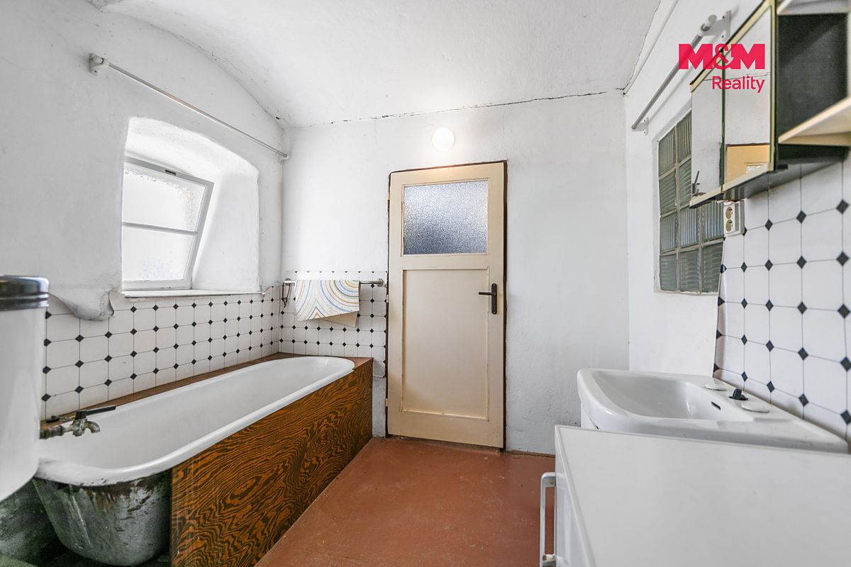 Prodej rodinného domu 96 m², pozemek 2264 m² – fotografie 5