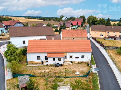 Haus zum Kauf, 147 m² (2 von 28)