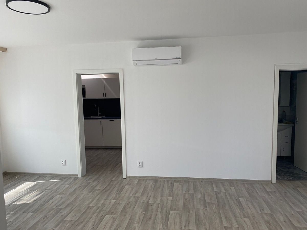 Pronájem bytu 3+1 70 m² – fotografie 5