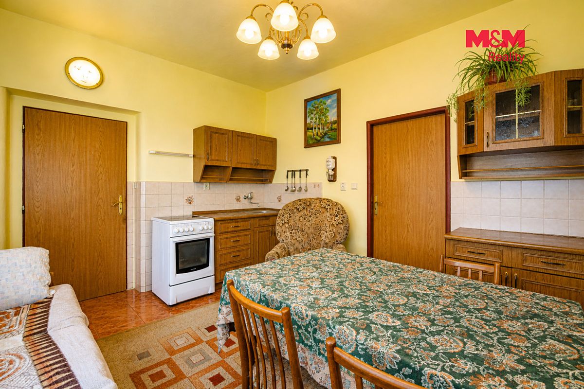 Prodej rodinného domu 98 m², pozemek 1561 m² – fotografie 2