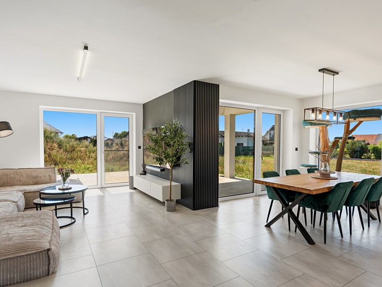 Prodej domu, 154 m² (2 z 54)
