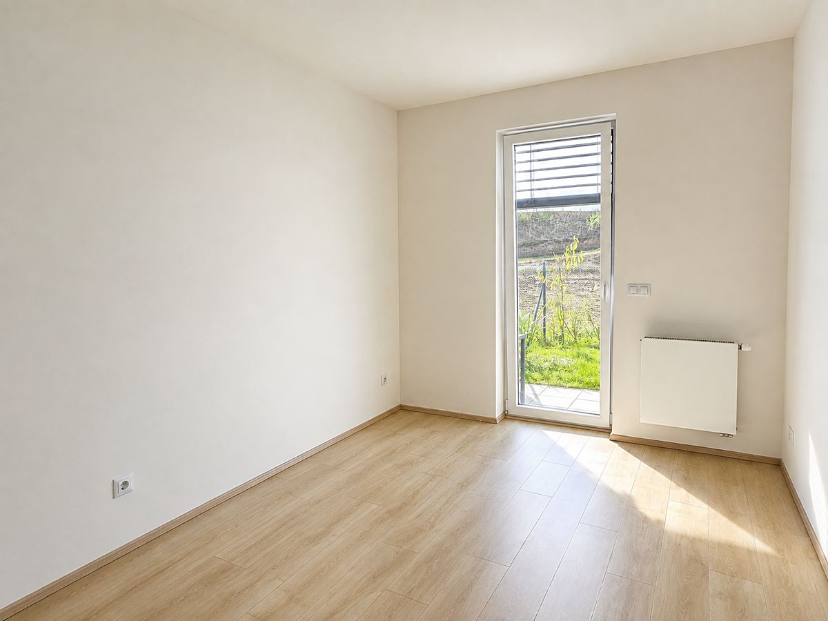Pronájem bytu 2+kk 43 m² – fotografie 4