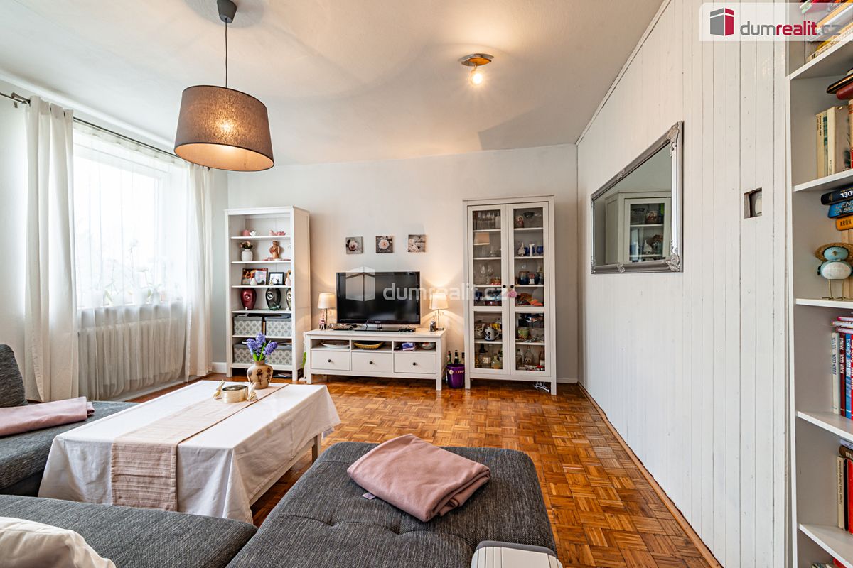 Prodej rodinného domu 150 m², pozemek 444 m² – fotografie 2