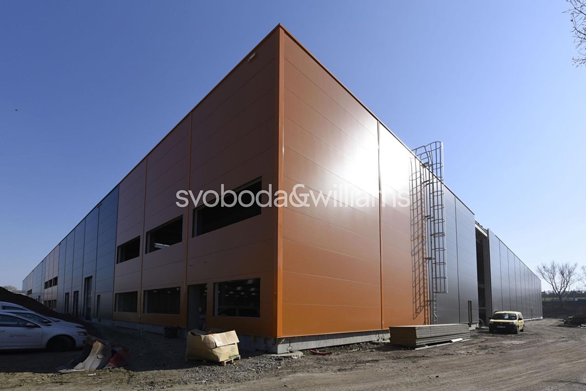Pronájem výrobní haly, prostoru 2000 m²