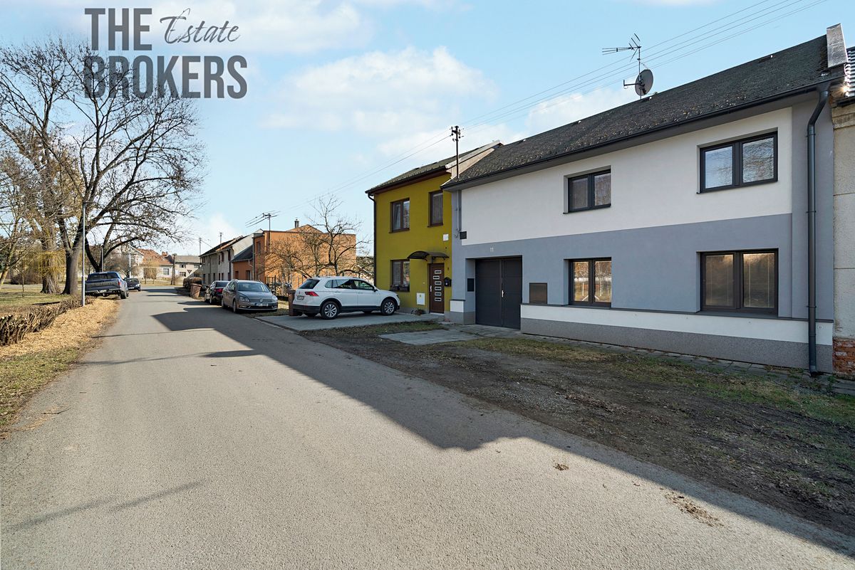 Prodej rodinného domu 144 m², pozemek 352 m² – fotografie 3