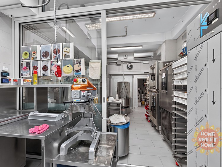 Комерційне приміщення в оренду, 225 м² (22 з 30)