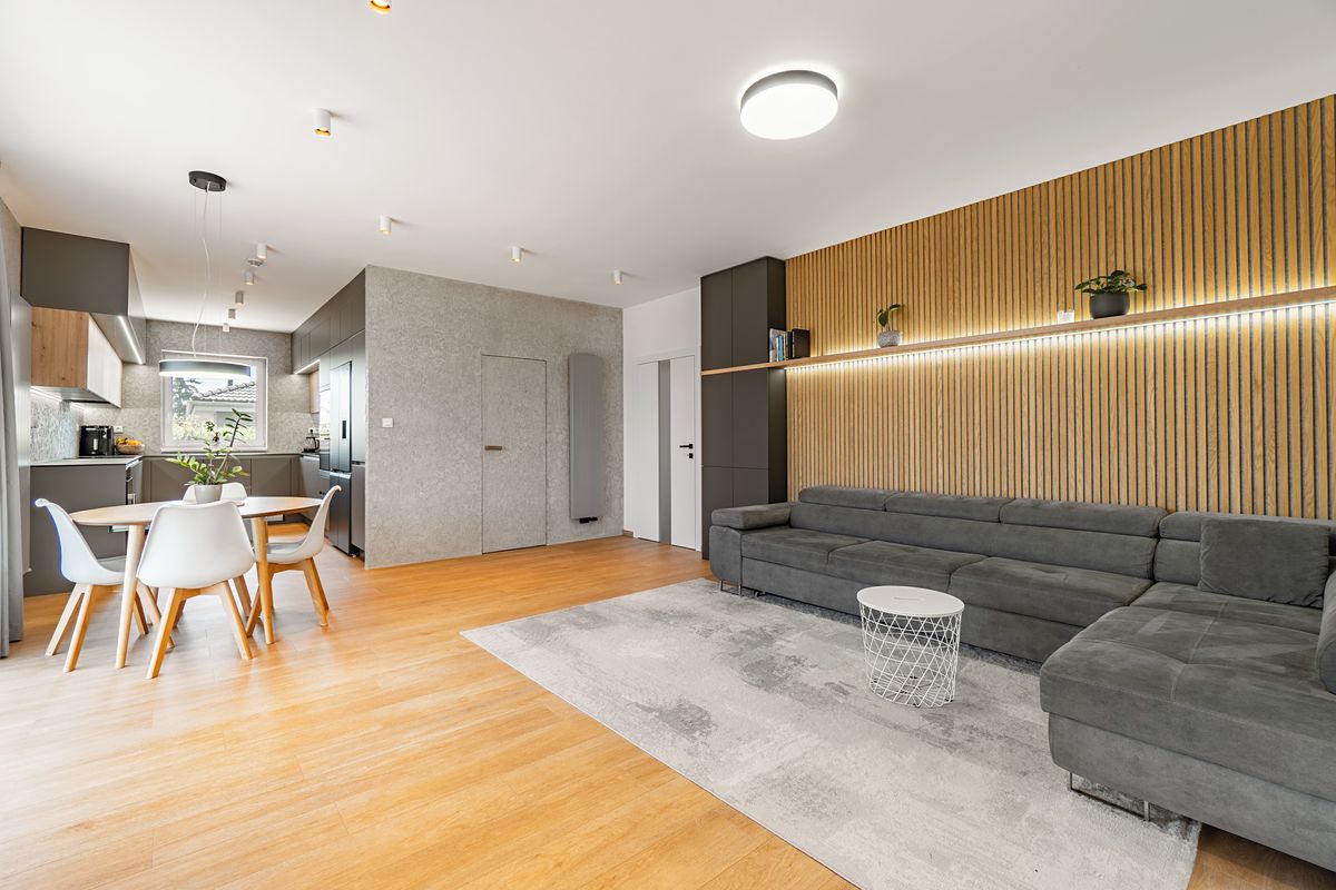 Prodej rodinného domu 162 m², pozemek 768 m² – fotografie 3