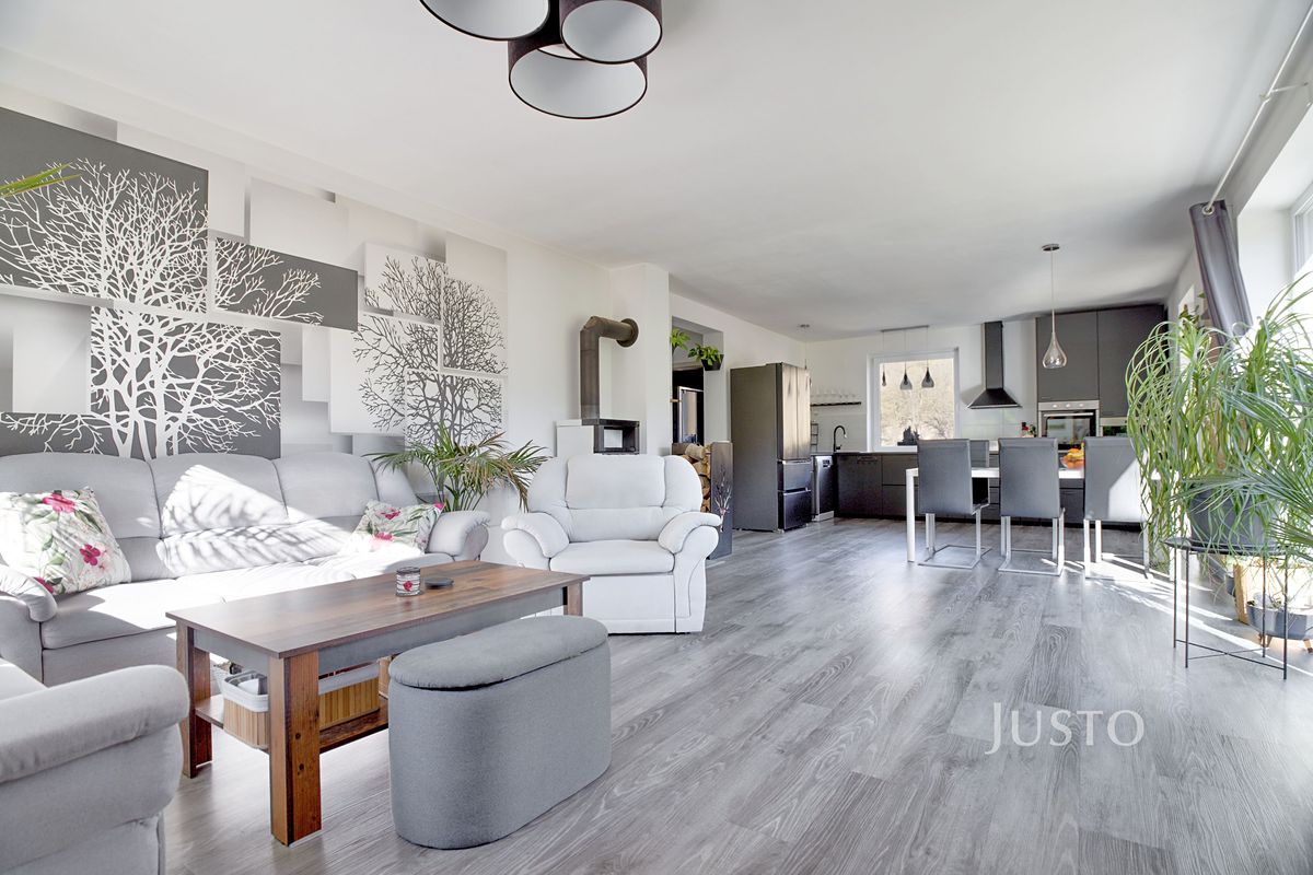 Prodej rodinného domu 148 m², pozemek 1008 m² – fotografie 4