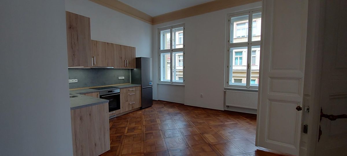 Pronájem bytu 3+kk 100 m² – fotografie 4
