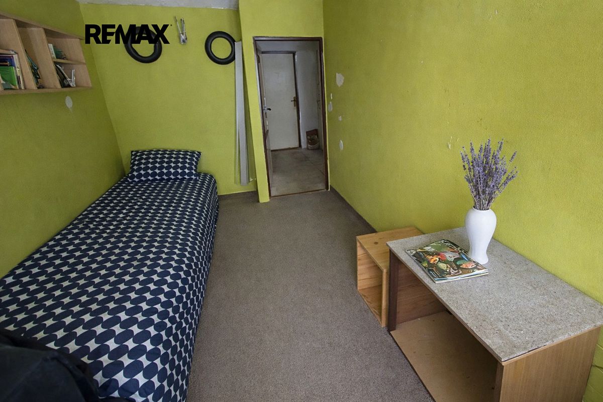 Prodej rodinného domu 140 m², pozemek 344 m² – fotografie 2