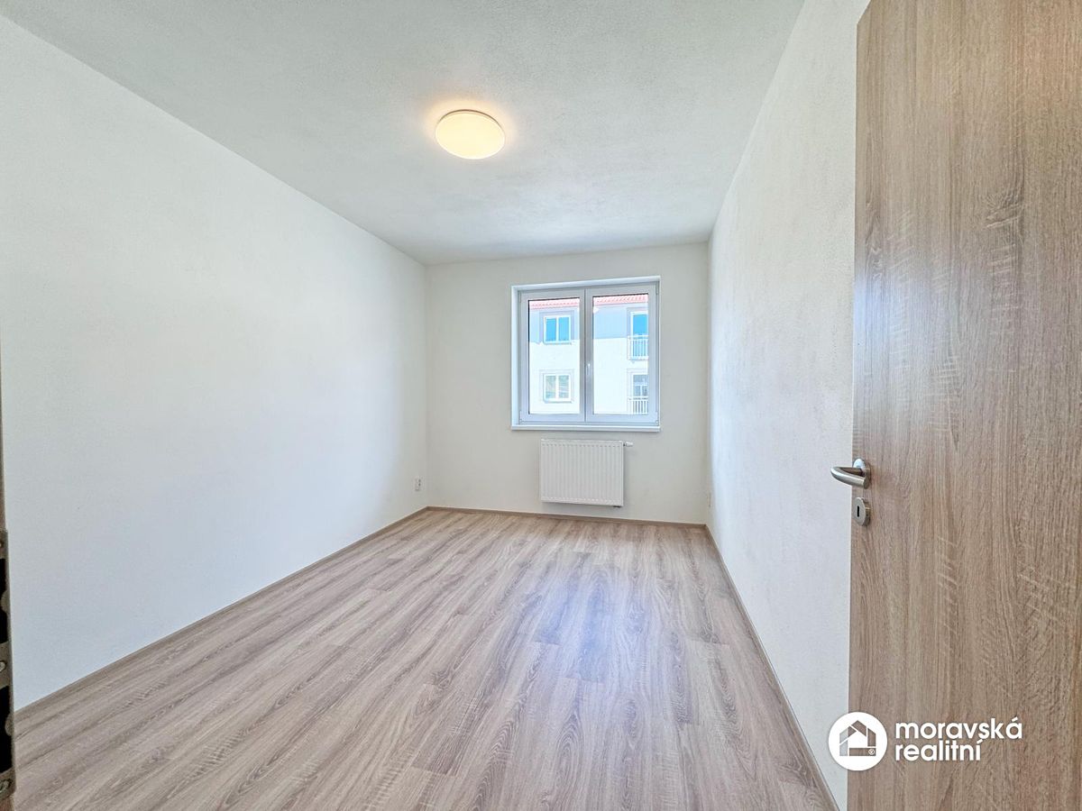 Pronájem bytu 2+1 55 m² – fotografie 5