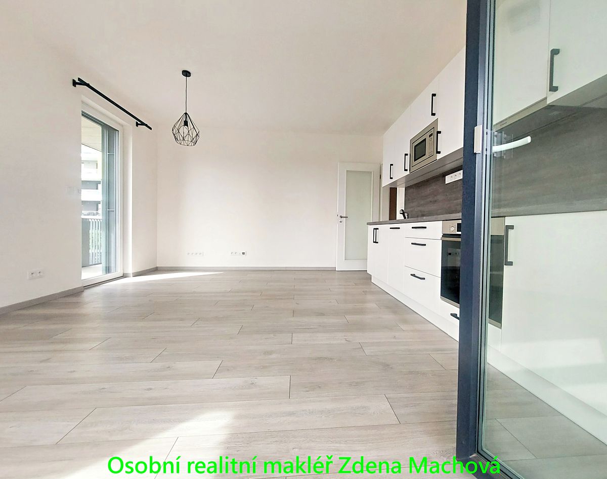 Pronájem bytu 2+kk 49 m² – fotografie 5