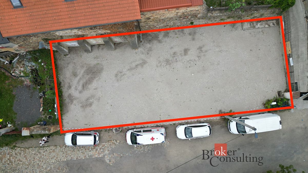 Pronájem komerčního pozemku 348 m² – fotografie 3