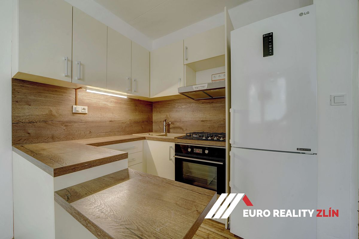 Prodej bytu 1+1 34 m², Zlín – fotka 1 z 3