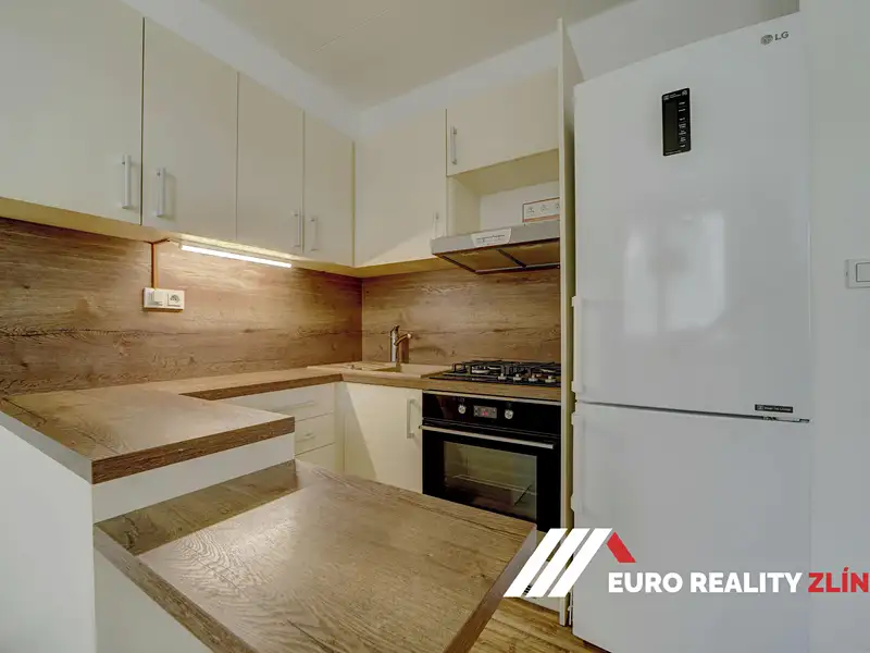 Prodej bytu 1+1 34 m², Zlín – náhled fotky 1