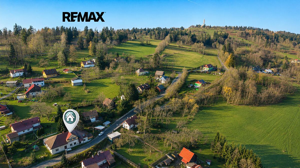 Prodej rodinného domu 428 m², pozemek 971 m² – fotografie 2