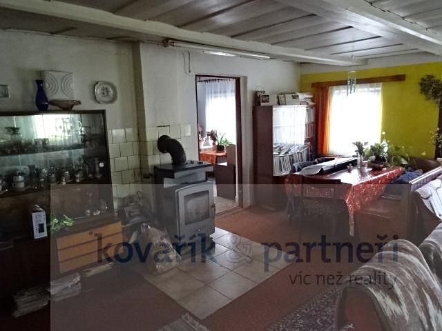 Prodej rodinného domu 220 m², pozemek 612 m² – fotografie 5