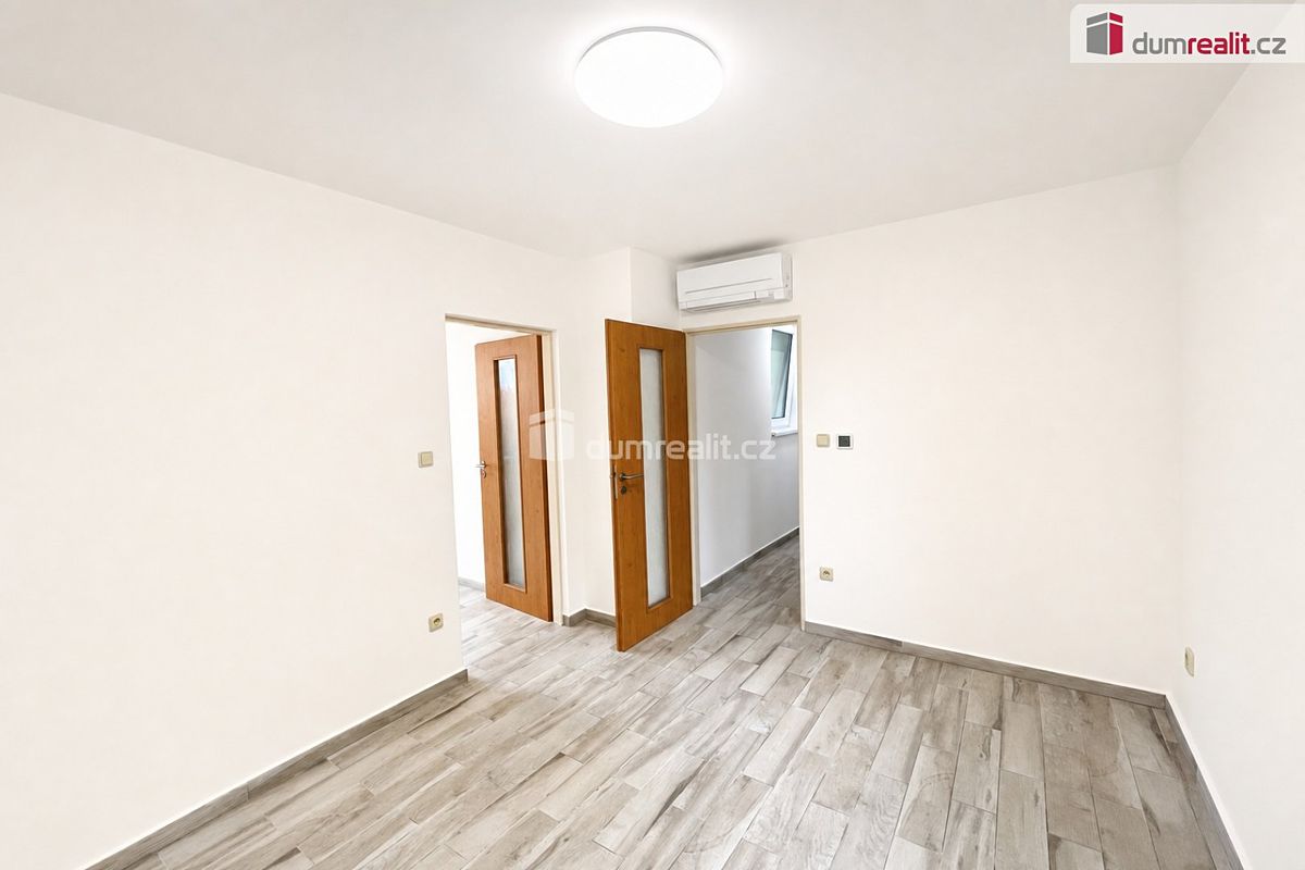 Pronájem bytu 2+kk 38 m²