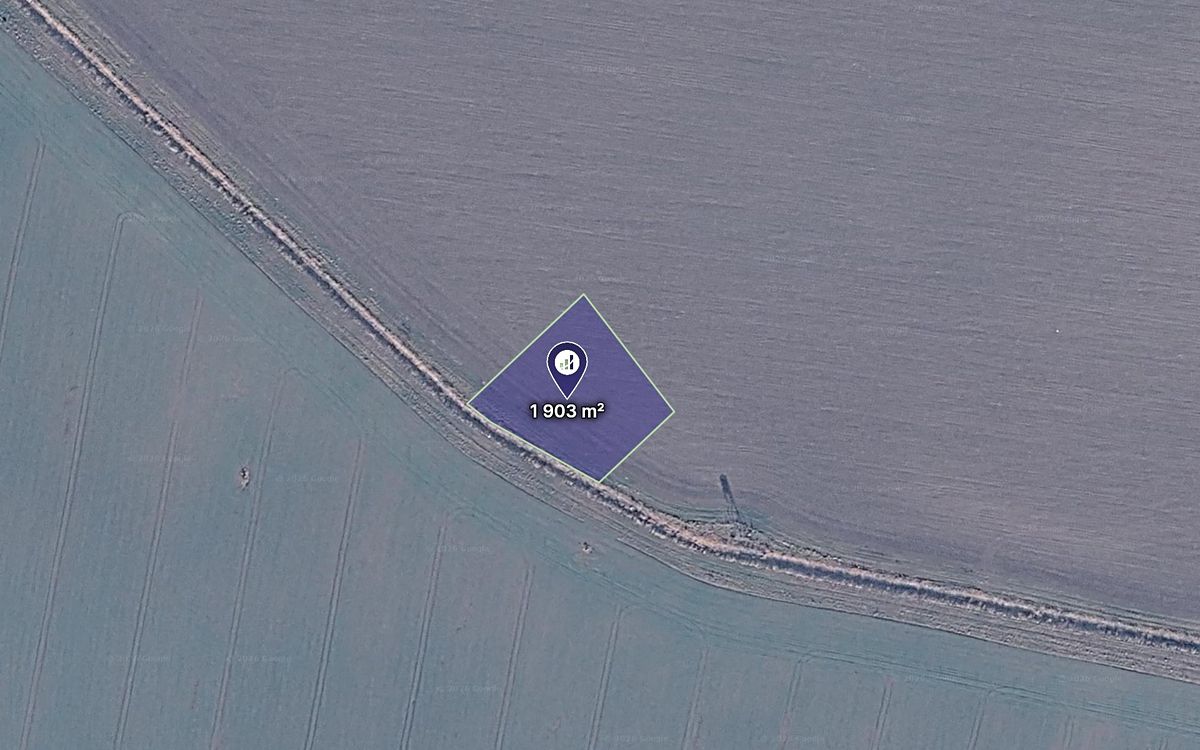 Prodej pole 1903 m²
