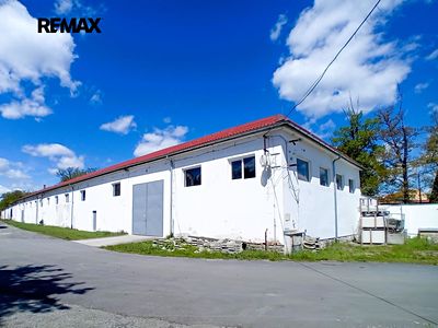Pronájem skladového prostoru 950 m²