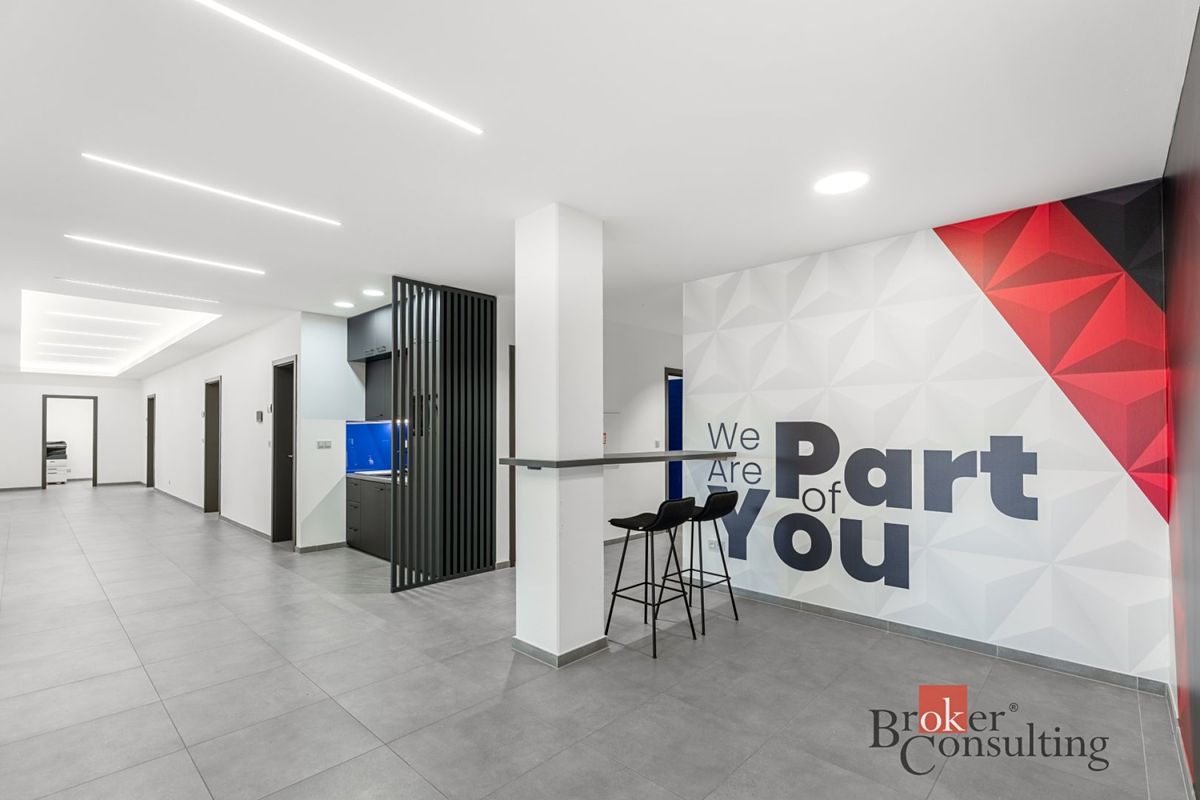 Pronájem výrobní haly, prostoru 2850 m² – fotografie 2