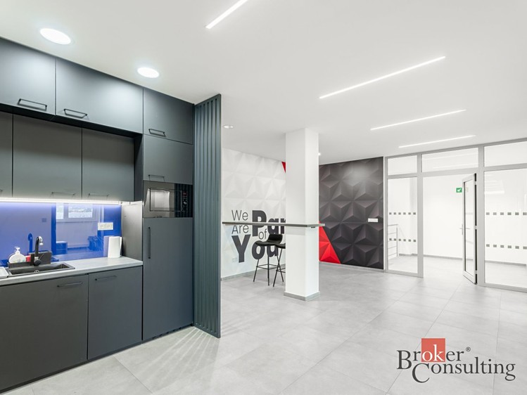 Pronájem komerčního prostoru, 2 850 m² (23 z 36)