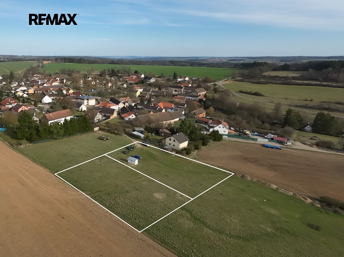 Prodej stavebního pozemku 1250 m² – fotografie 2