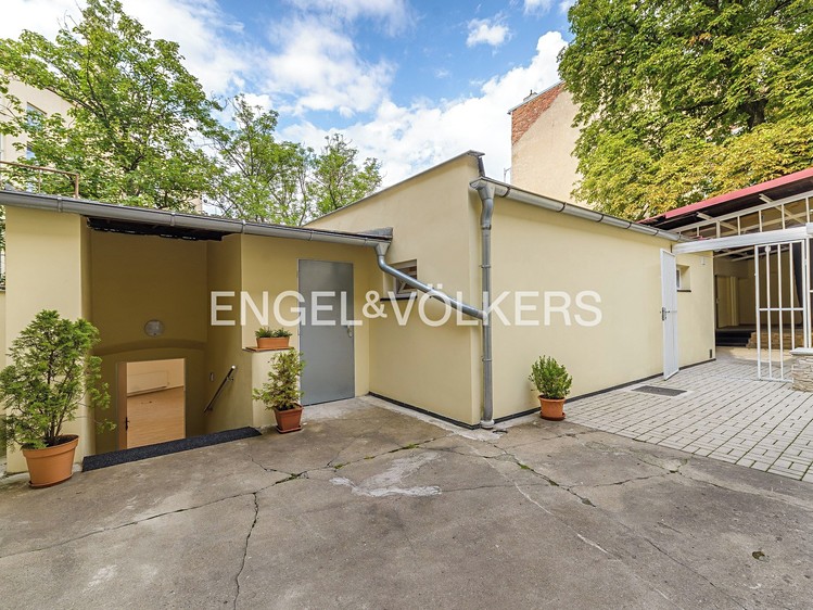 Pronájem komerčního prostoru, 333 m² (13 z 15)