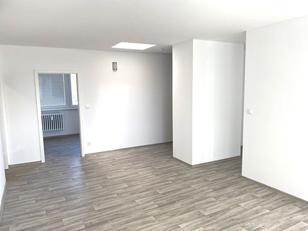Pronájem bytu 3+1 70 m² – fotografie 2