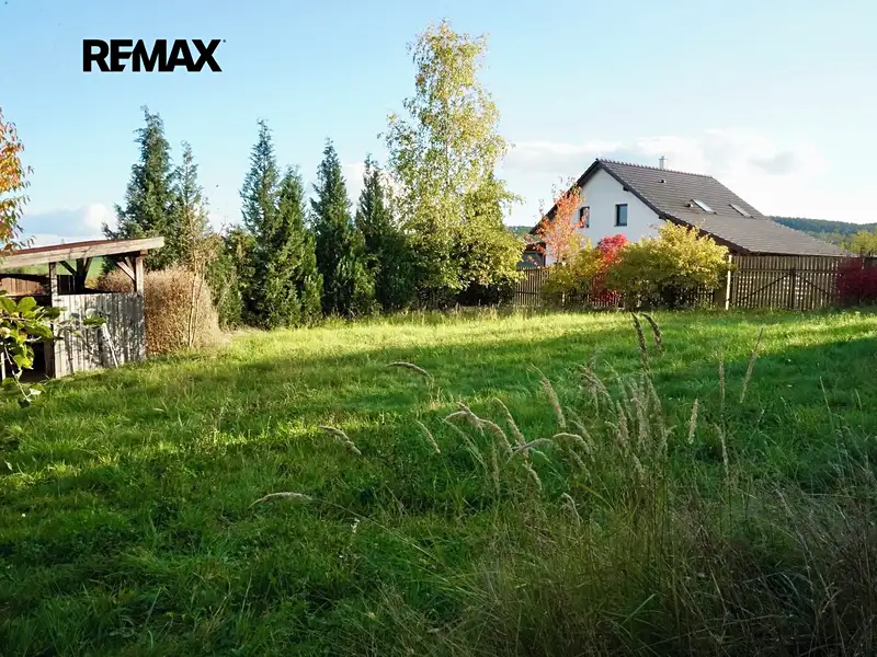 Pronájem stavebního pozemku 482 m², Drevníky – náhled fotky 1