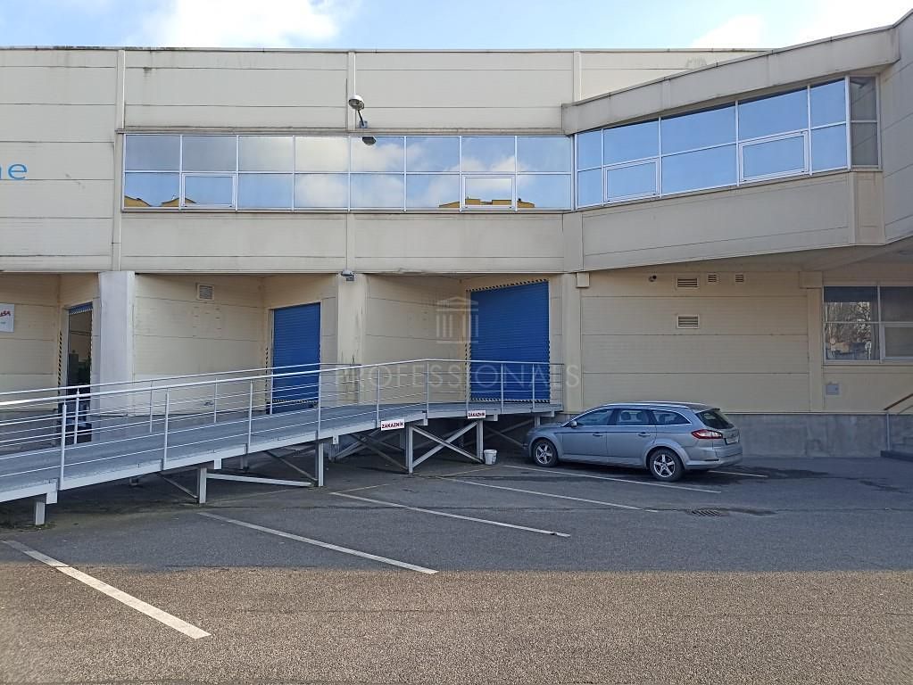 Pronájem kanceláře 128 m² – fotografie 5