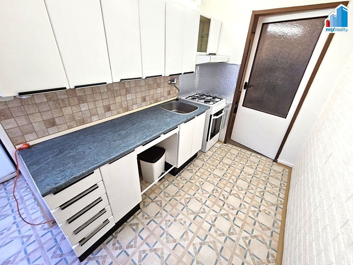 Pronájem bytu 2+1 60 m² – fotografie 3