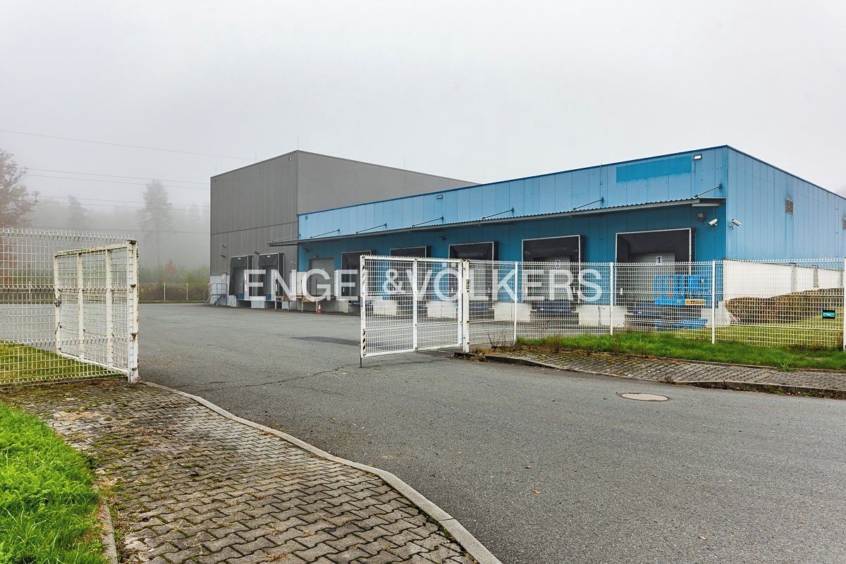 Pronájem skladového prostoru 3527 m² – fotografie 3
