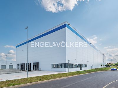Pronájem skladového prostoru 4200 m²