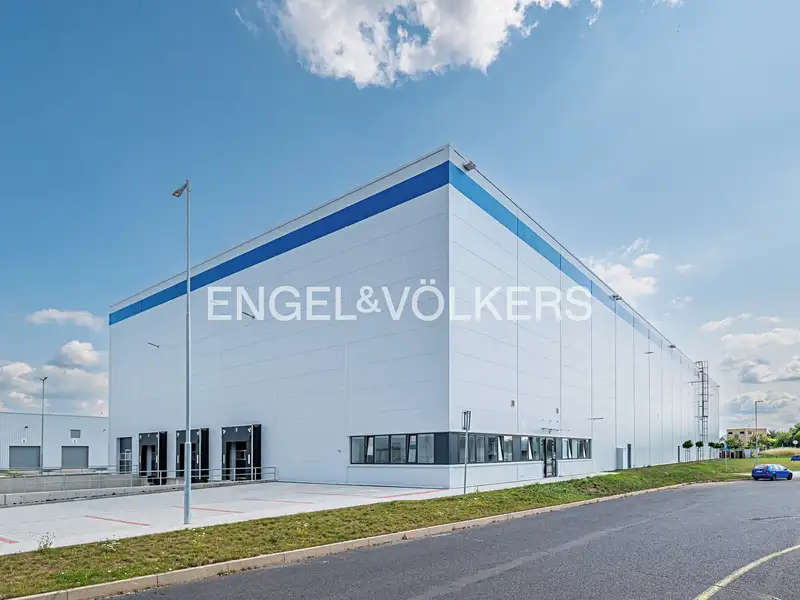 Pronájem skladového prostoru 4200 m², Lovosice – náhled fotky 1